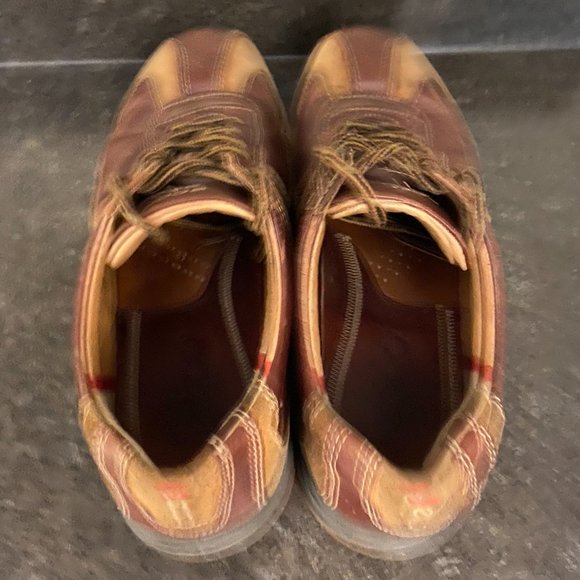 Ecco Yak Leather Sneakers - Size 9 - Picture 6 of 8